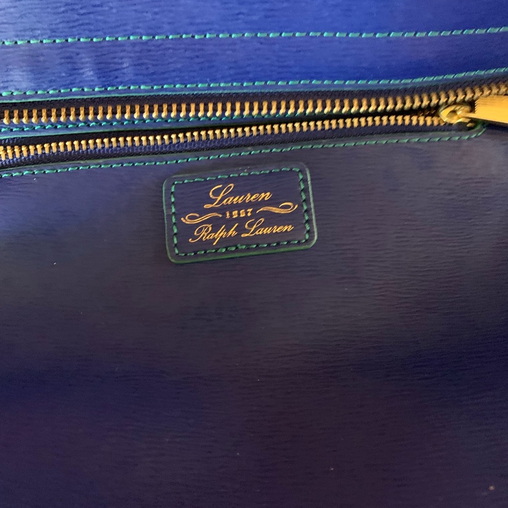 Handbag - Picture 6 of 9